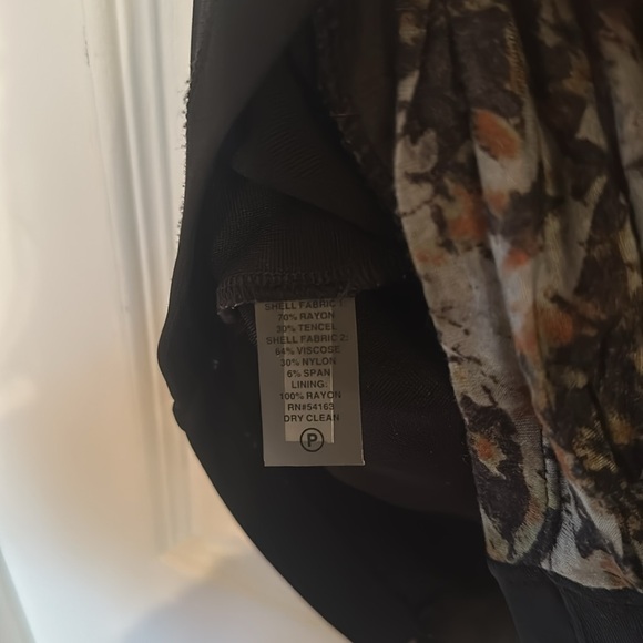 Womens dress - Picture 6 of 6